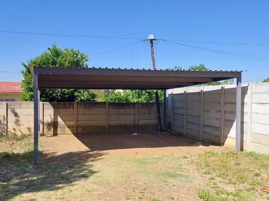 To Let 3 Bedroom Property for Rent in Noordhoek Free State